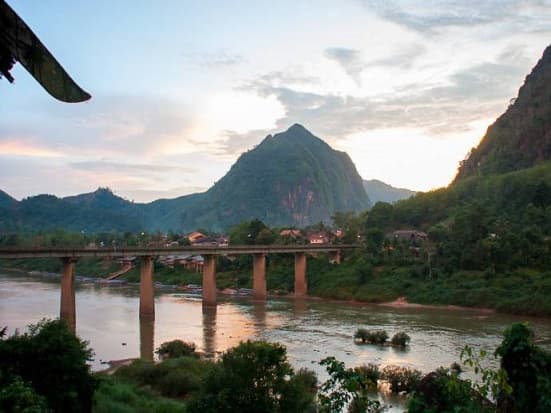 Explore Northern Laos Tours: Lung Prabang-Phonsavanh-Sam Neua-Viengxay Caves-Nongkhiau-Luang Prabang
